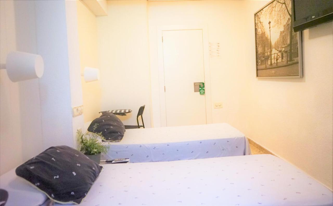 Hostal On Dormire Valence Extérieur photo